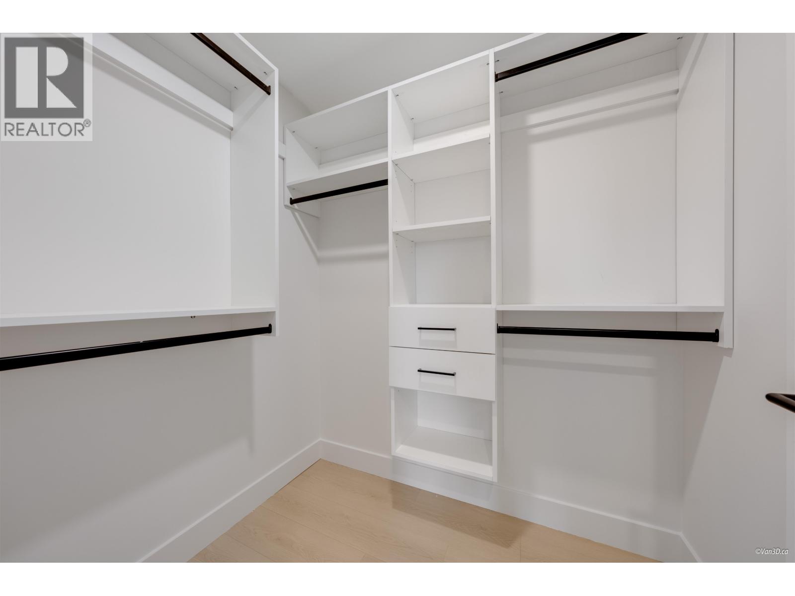 4 7893 2ND STREET, Burnaby