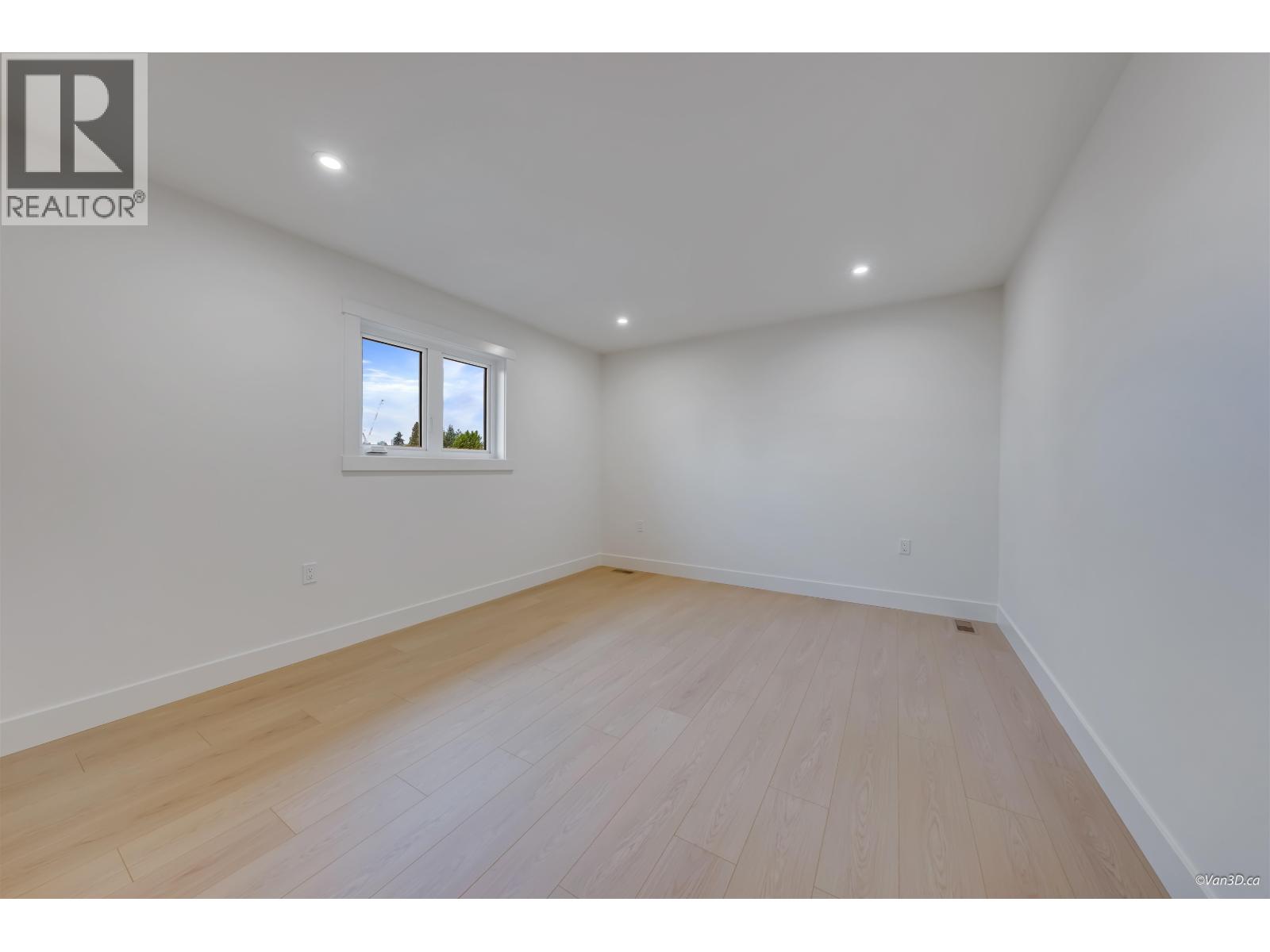 4 7893 2ND STREET, Burnaby