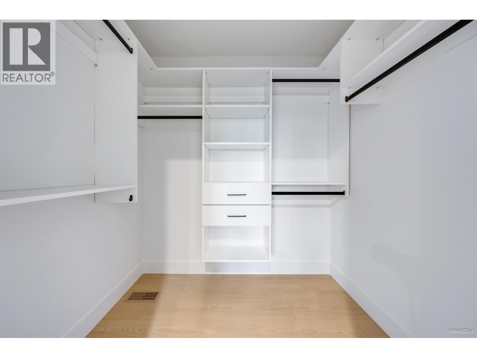 4 7893 2ND STREET, Burnaby