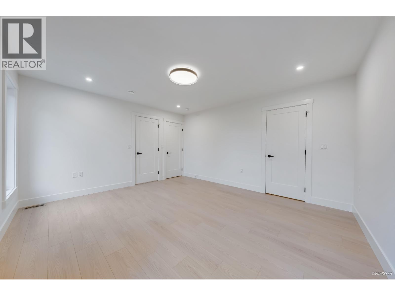 4 7893 2ND STREET, Burnaby