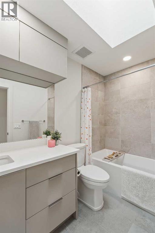 Single Family House for Sale in   Street NW West Hillhurst Calgary 