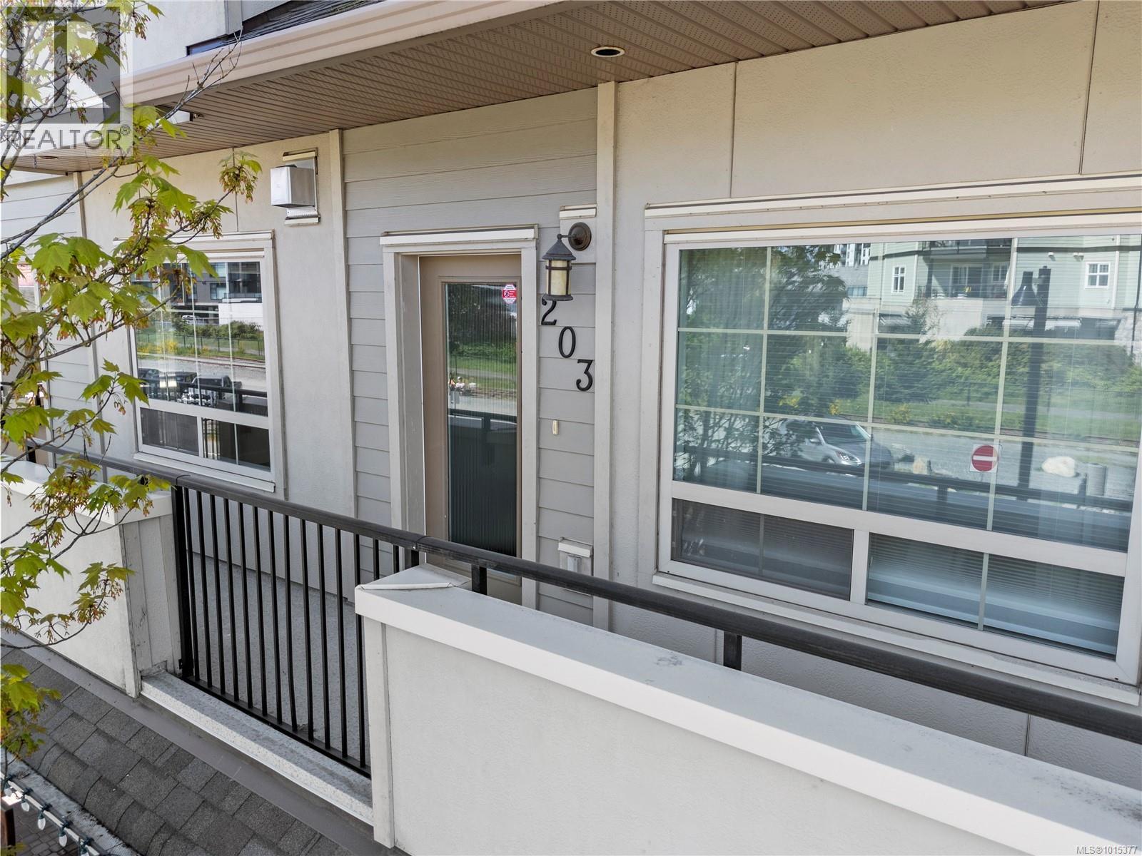 203 785 Station Avenue, Langford
