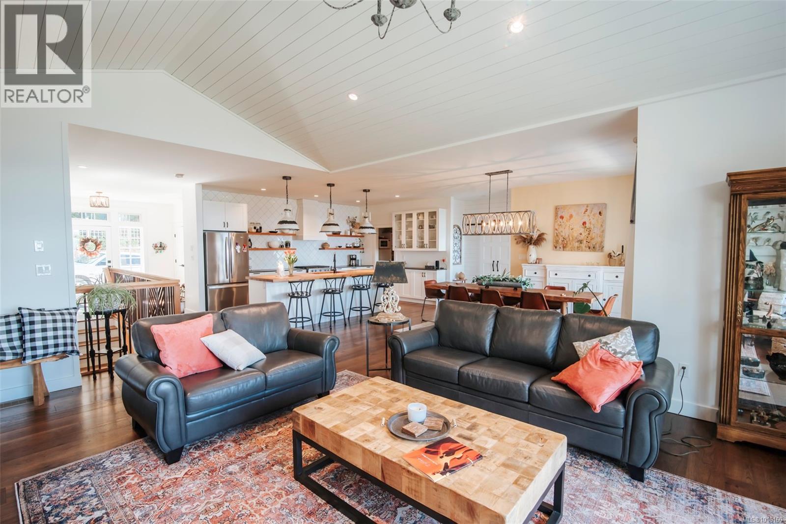  347 Collins Road, Salt Spring