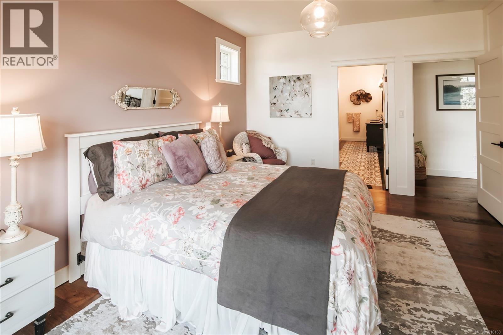  347 Collins Road, Salt Spring