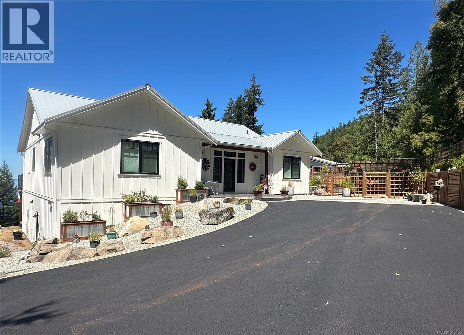  347 Collins Road, Salt Spring