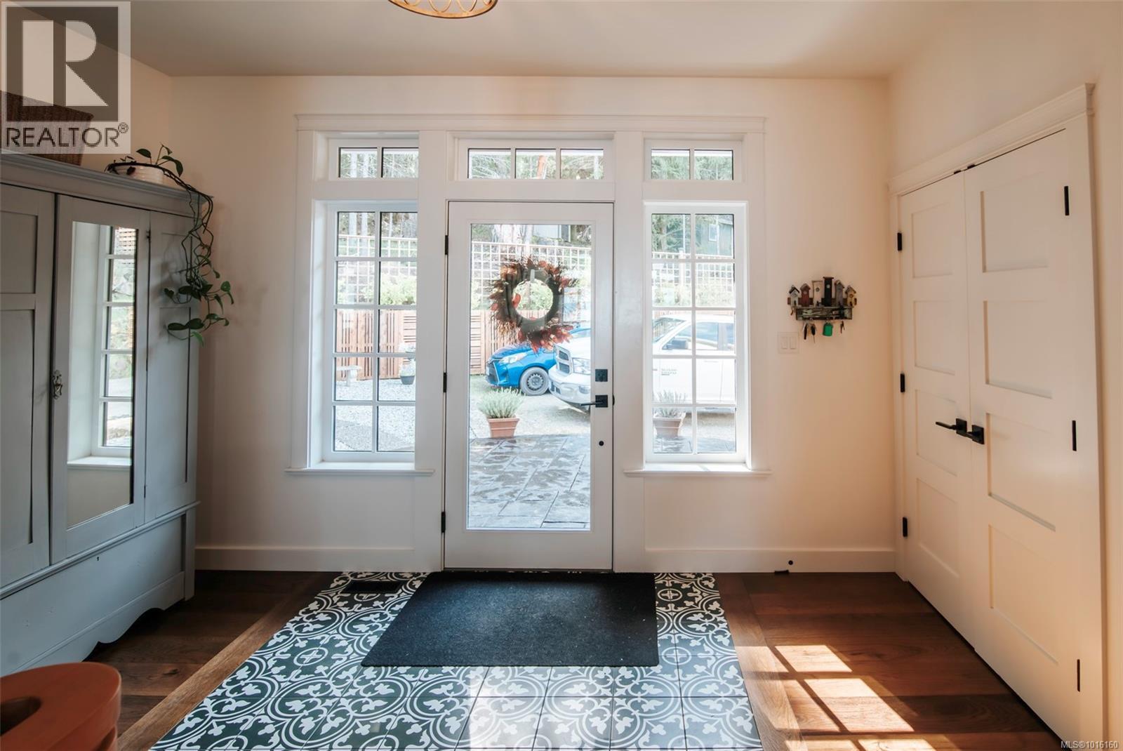  347 Collins Road, Salt Spring