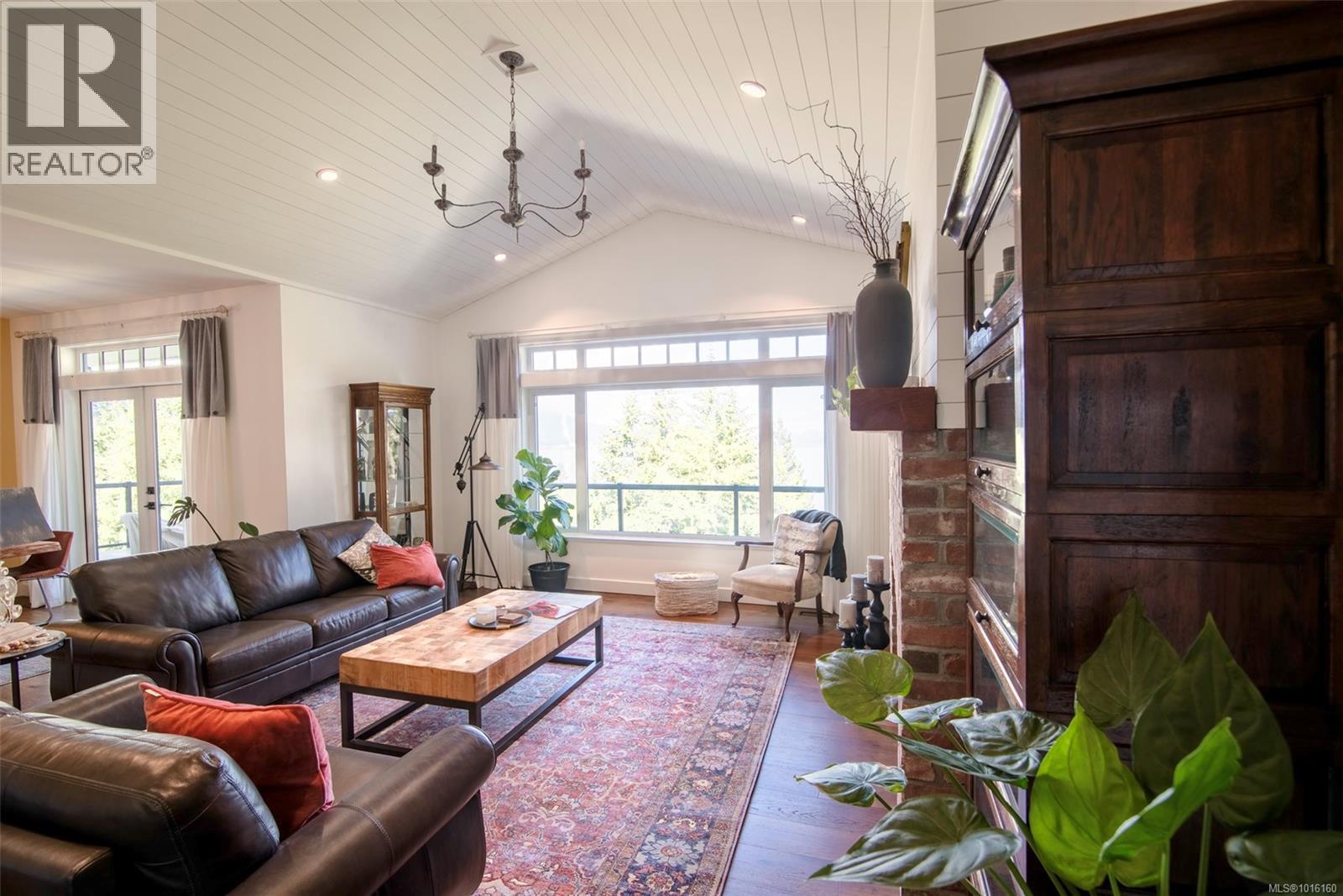  347 Collins Road, Salt Spring