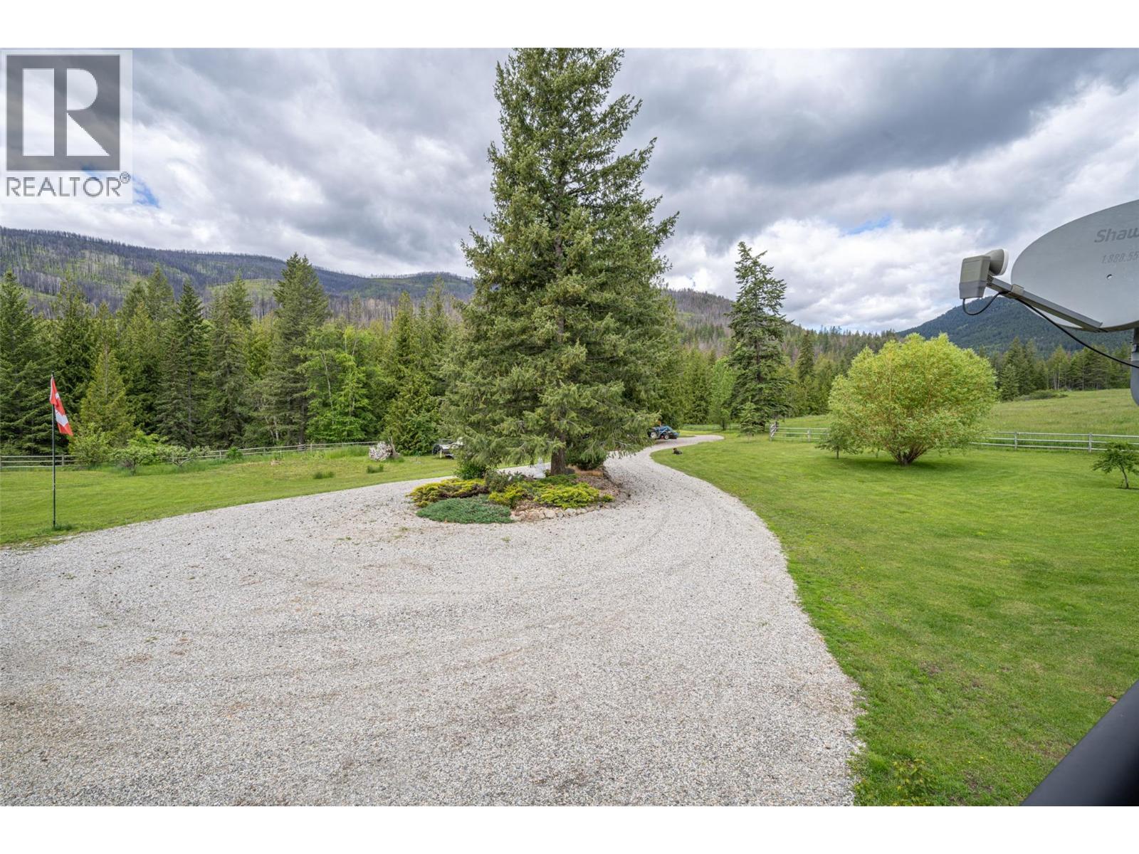  1075 Six Mile Creek Road, Vernon
