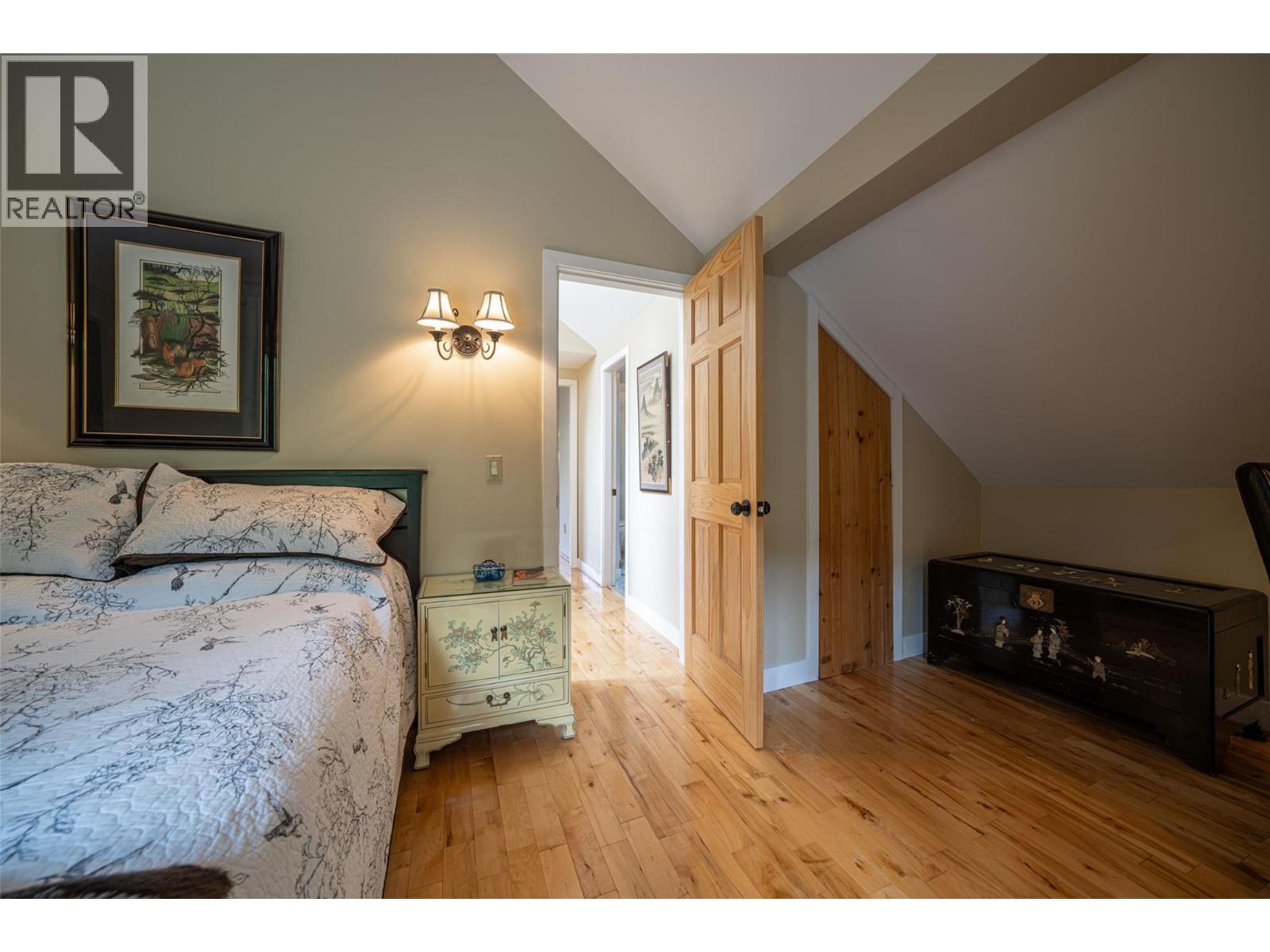  1075 Six Mile Creek Road, Vernon