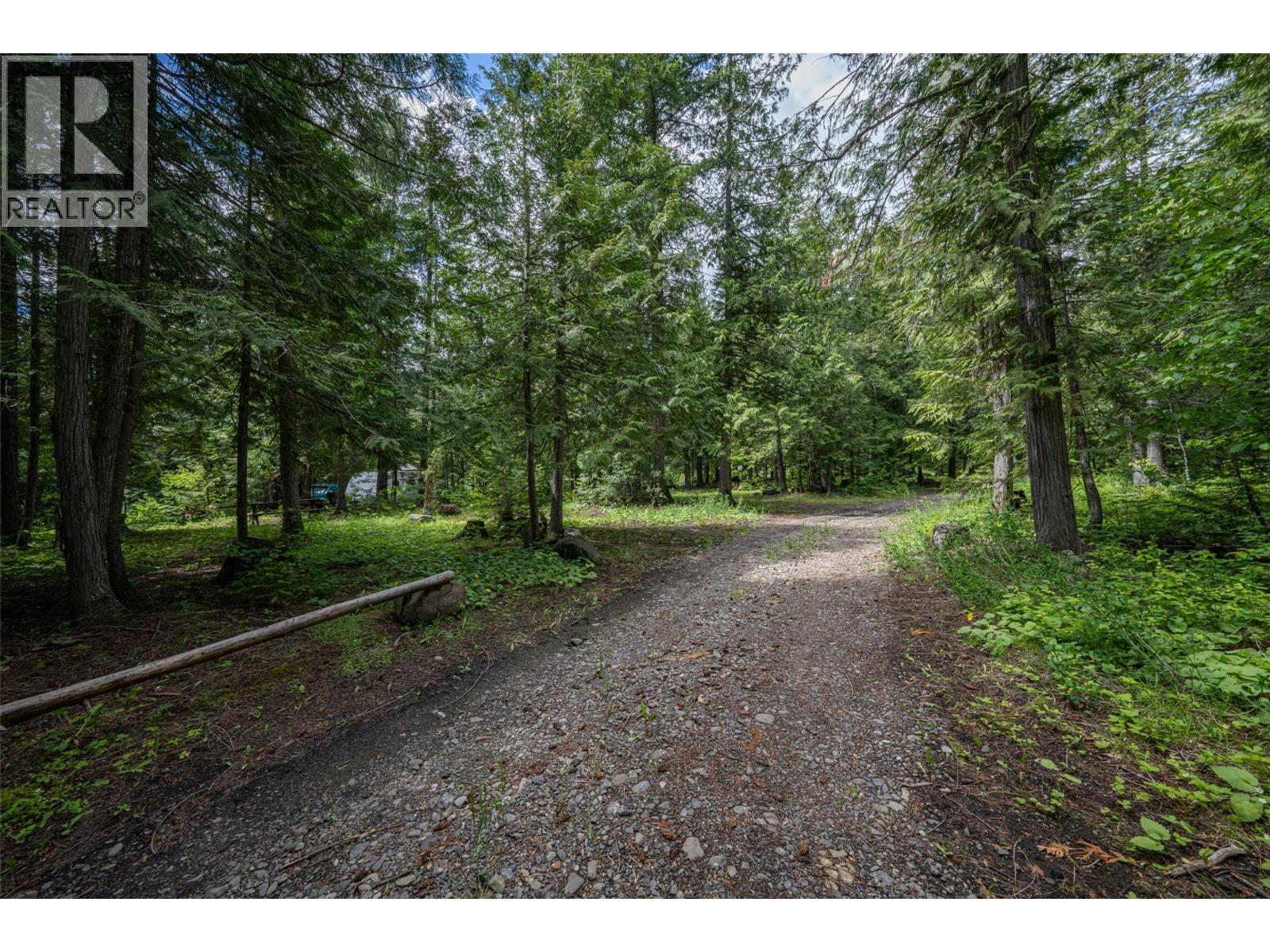  1075 Six Mile Creek Road, Vernon