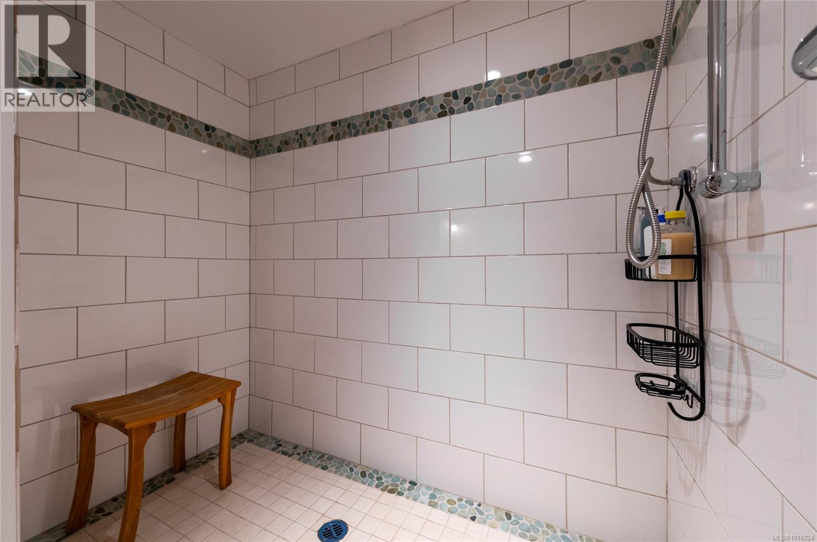 2709 Burdick Avenue, Oak Bay