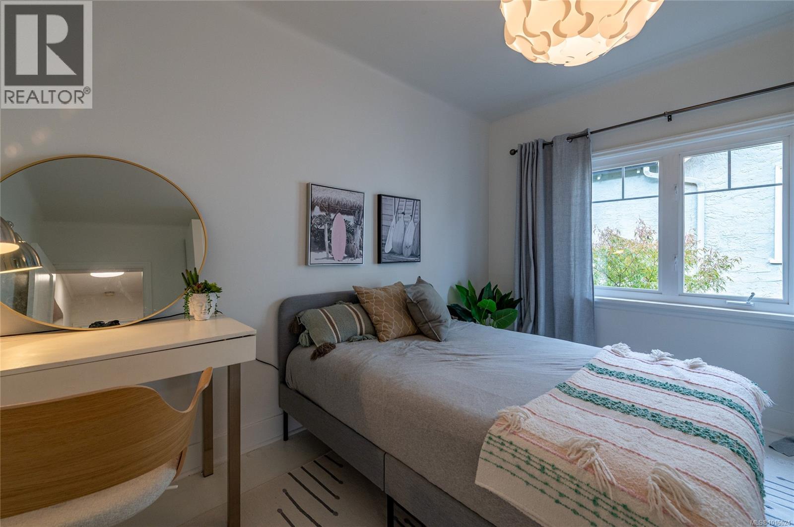  2709 Burdick Avenue, Oak Bay