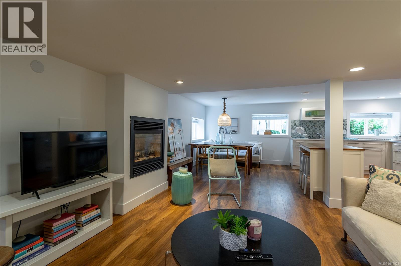  2709 Burdick Avenue, Oak Bay