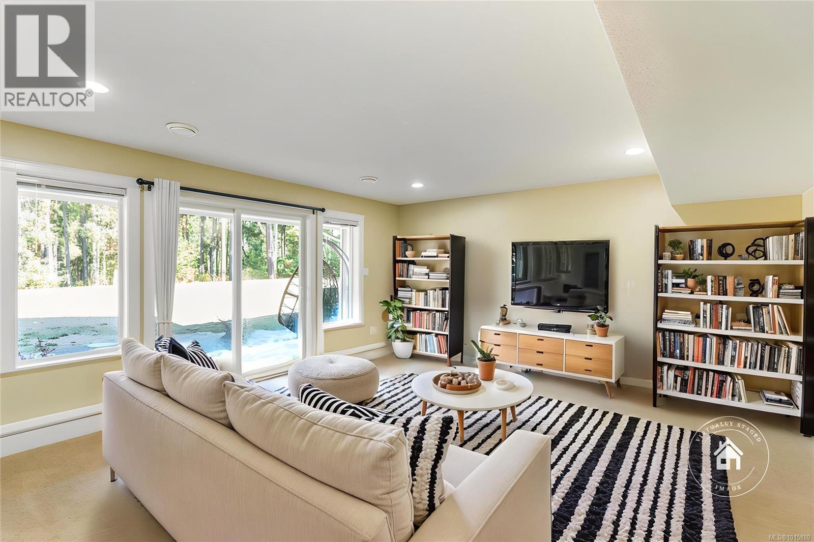 1075 Cinnamon Sedge Way, Nanoose Bay