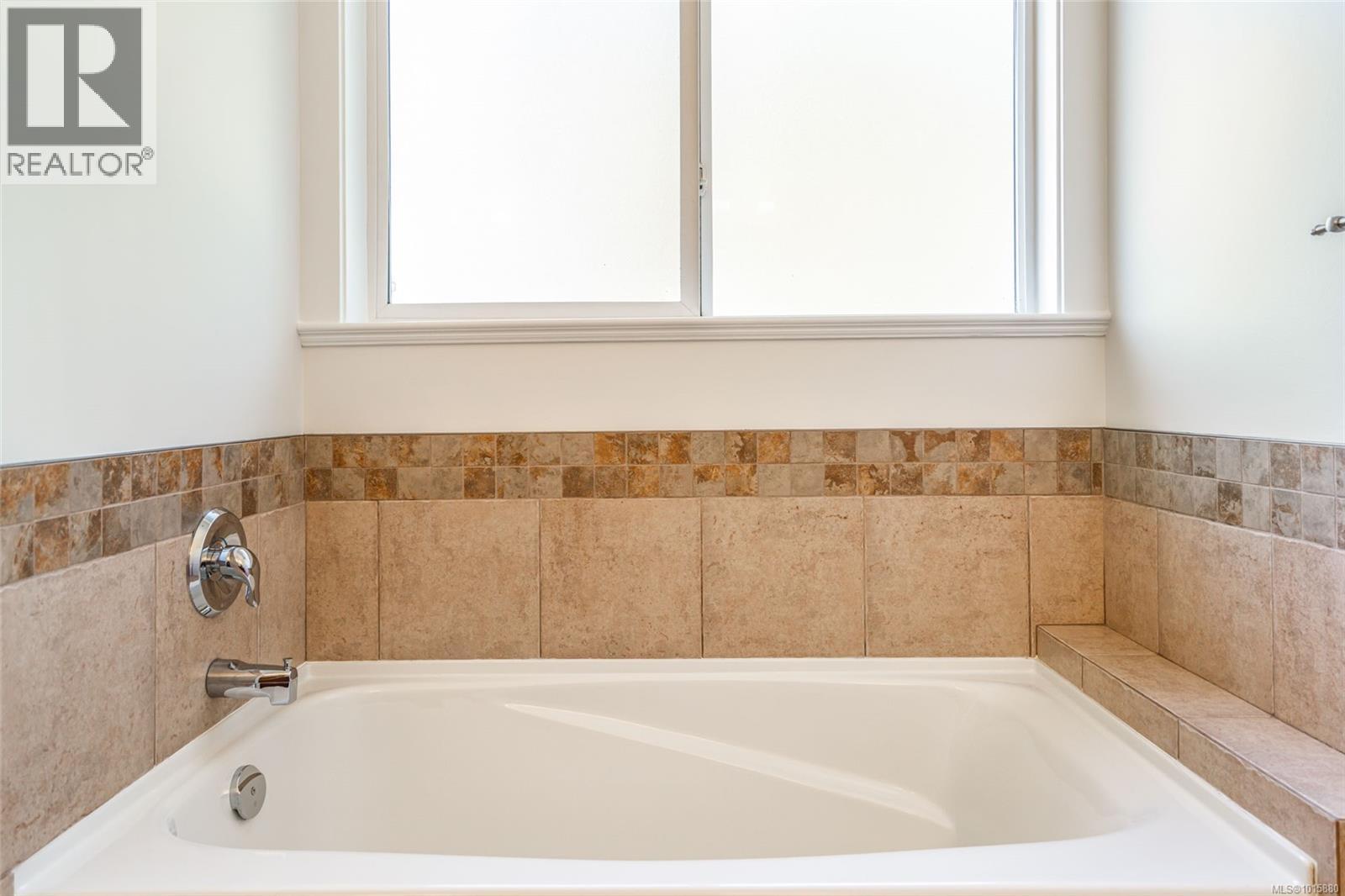 1075 Cinnamon Sedge Way, Nanoose Bay