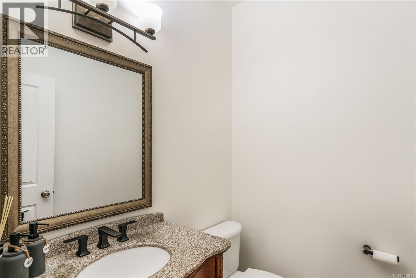 1075 Cinnamon Sedge Way, Nanoose Bay