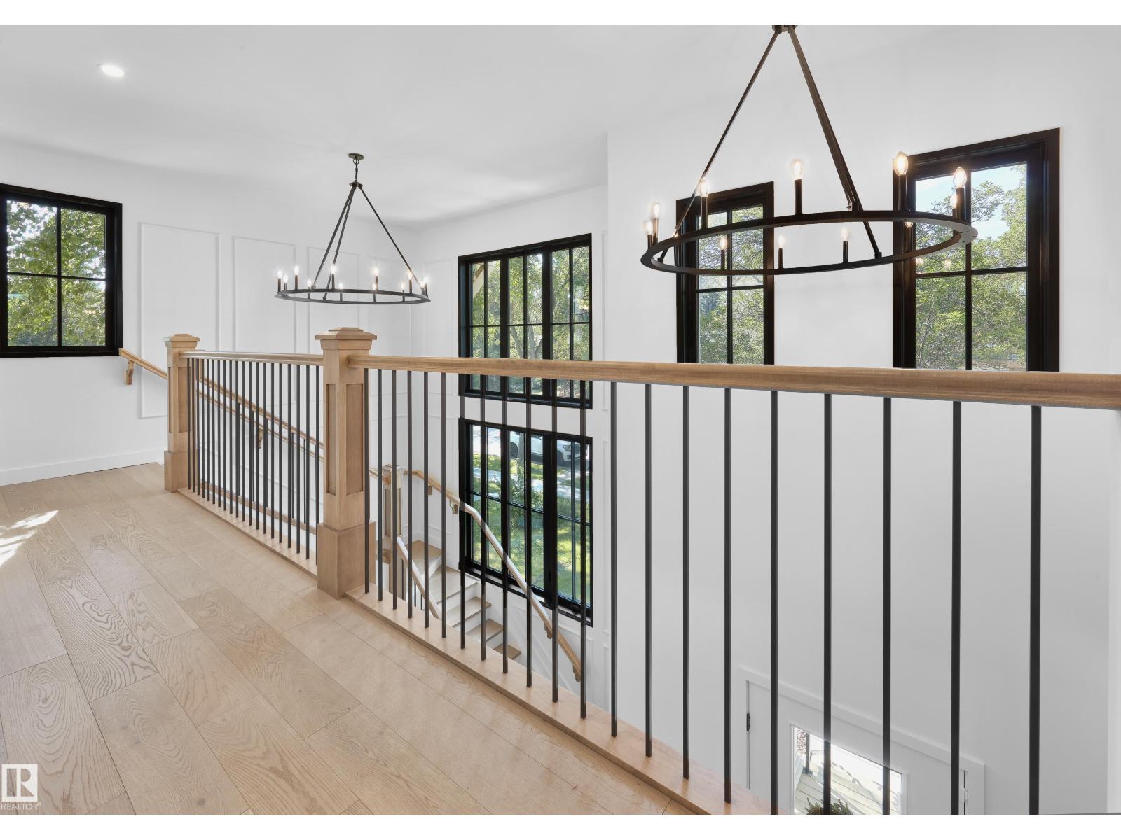 14018 104 AV NW, Edmonton