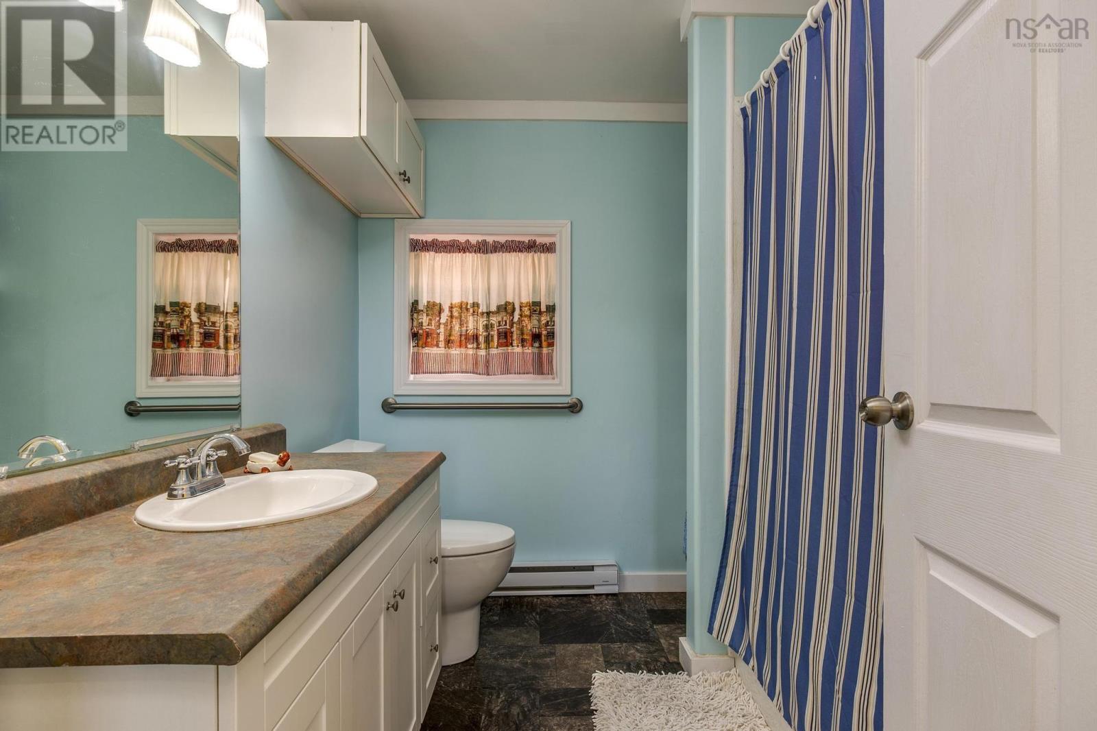 Property 27 of 33 of 166 Hillside Drive