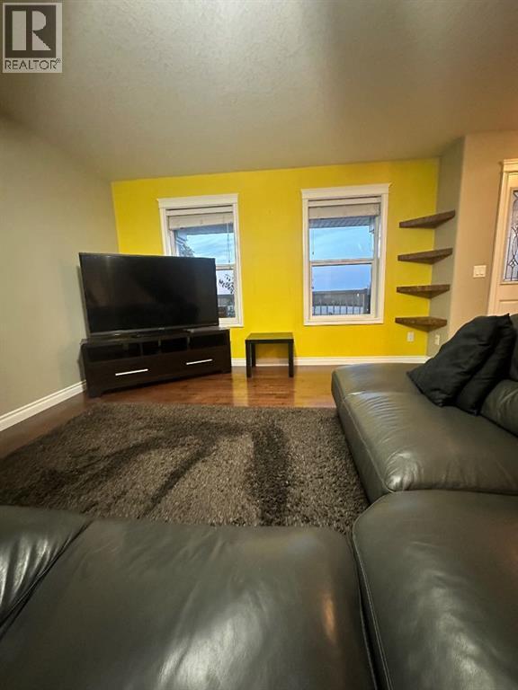 221 Callen Drive, Fort McMurray