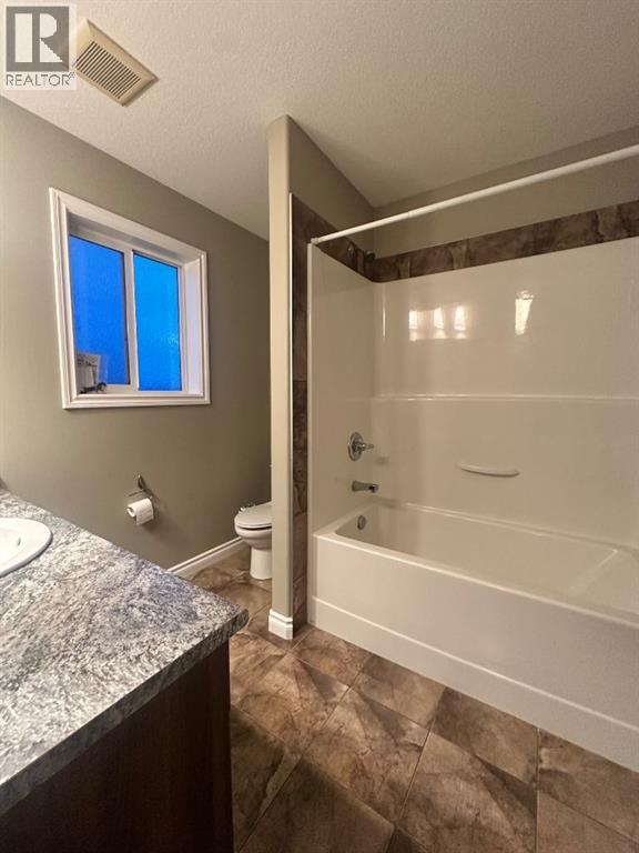 221 Callen Drive, Fort McMurray