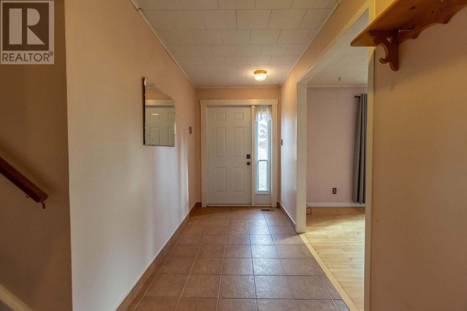 Property 23 of 40 of 9242 Highway 2