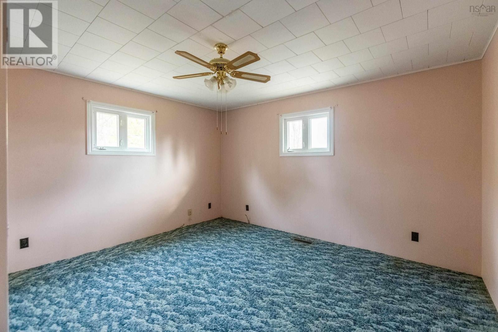 Property 28 of 40 of 9242 Highway 2