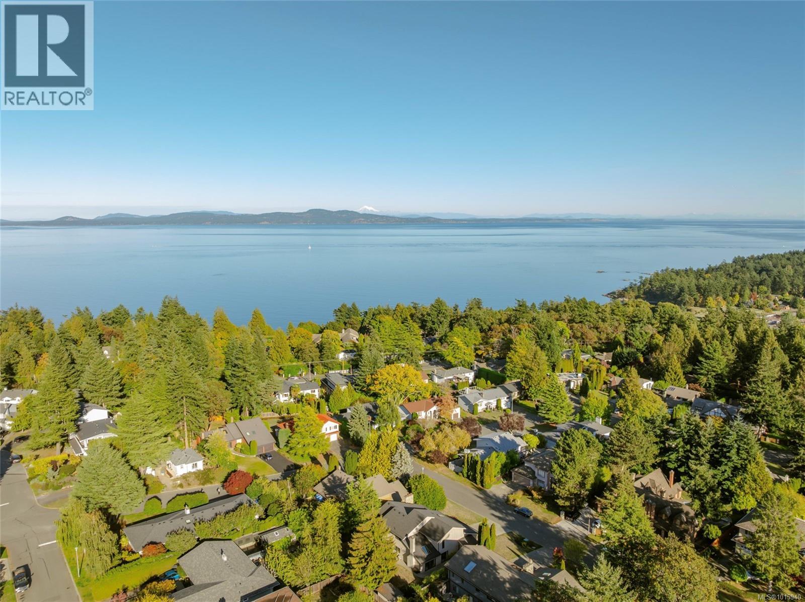  4066 Jason Place, Saanich