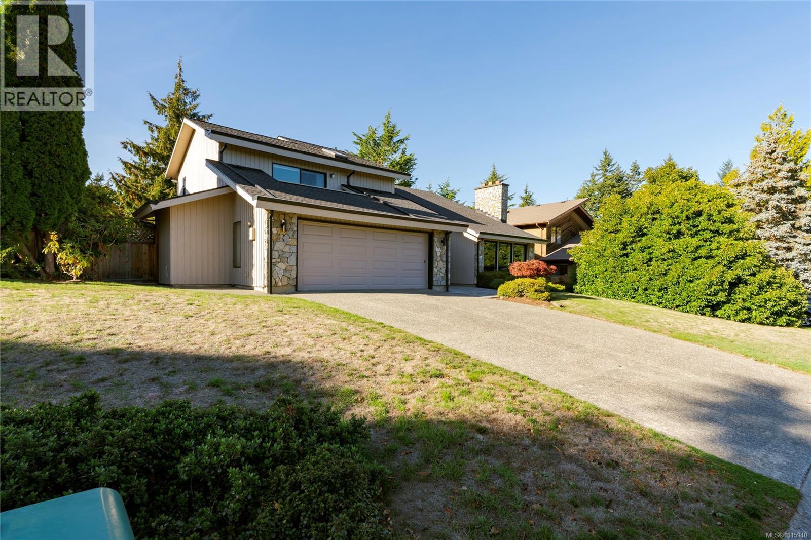  4066 Jason Place, Saanich