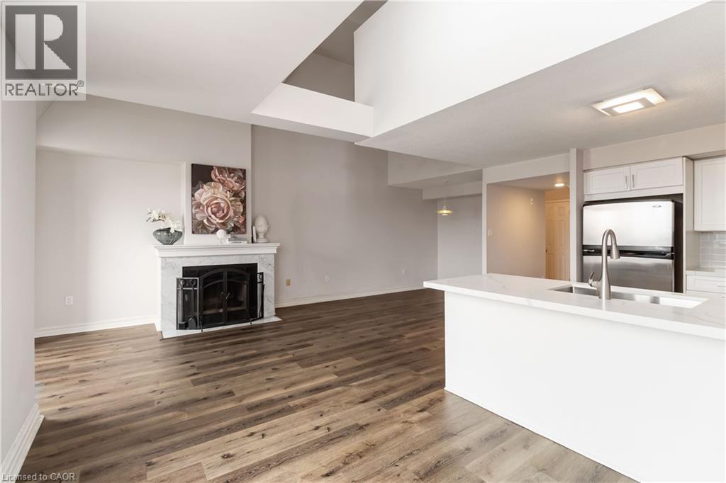 221 ROBINSON Street Unit# 403