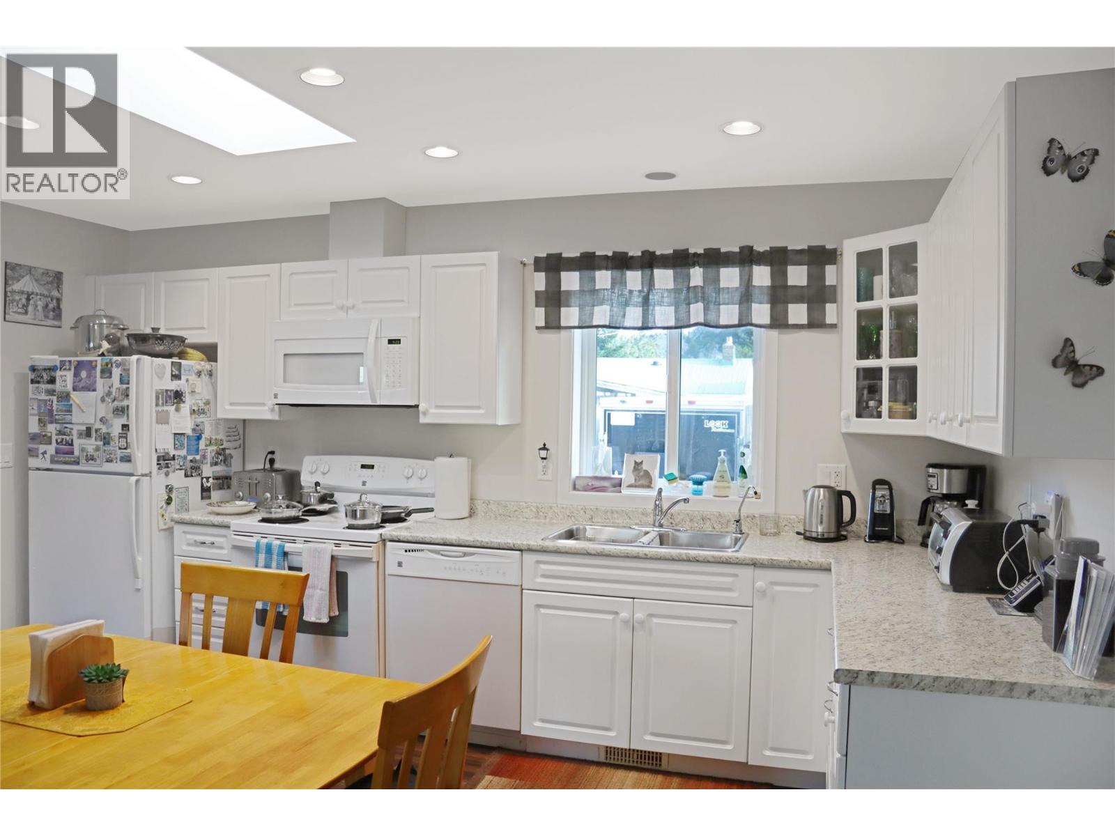 316 FENCHURCH Avenue, Princeton