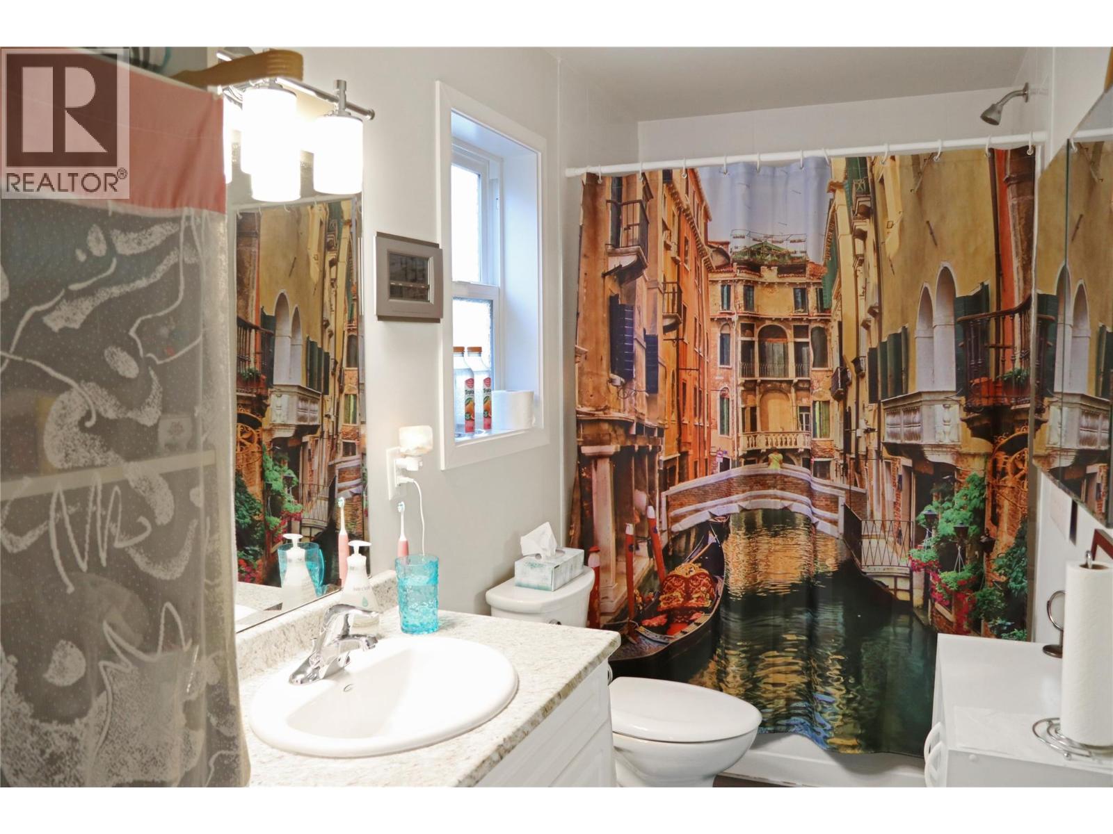 316 FENCHURCH Avenue, Princeton