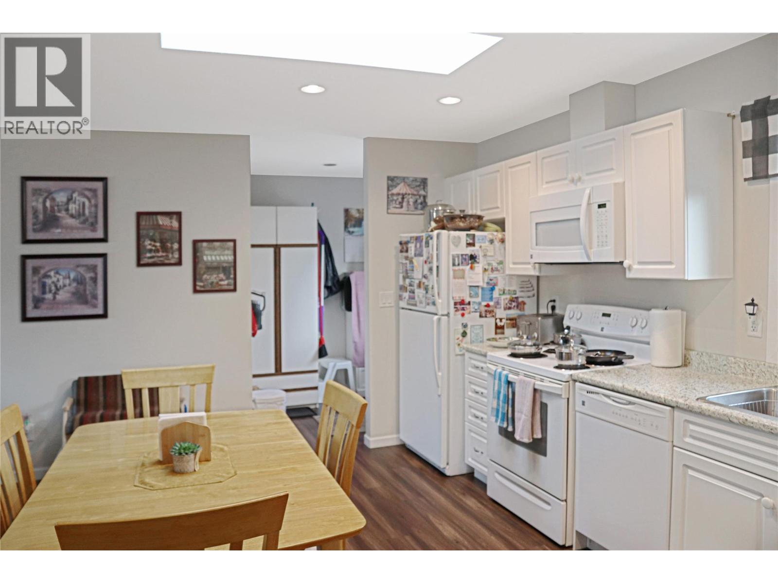 316 FENCHURCH Avenue, Princeton