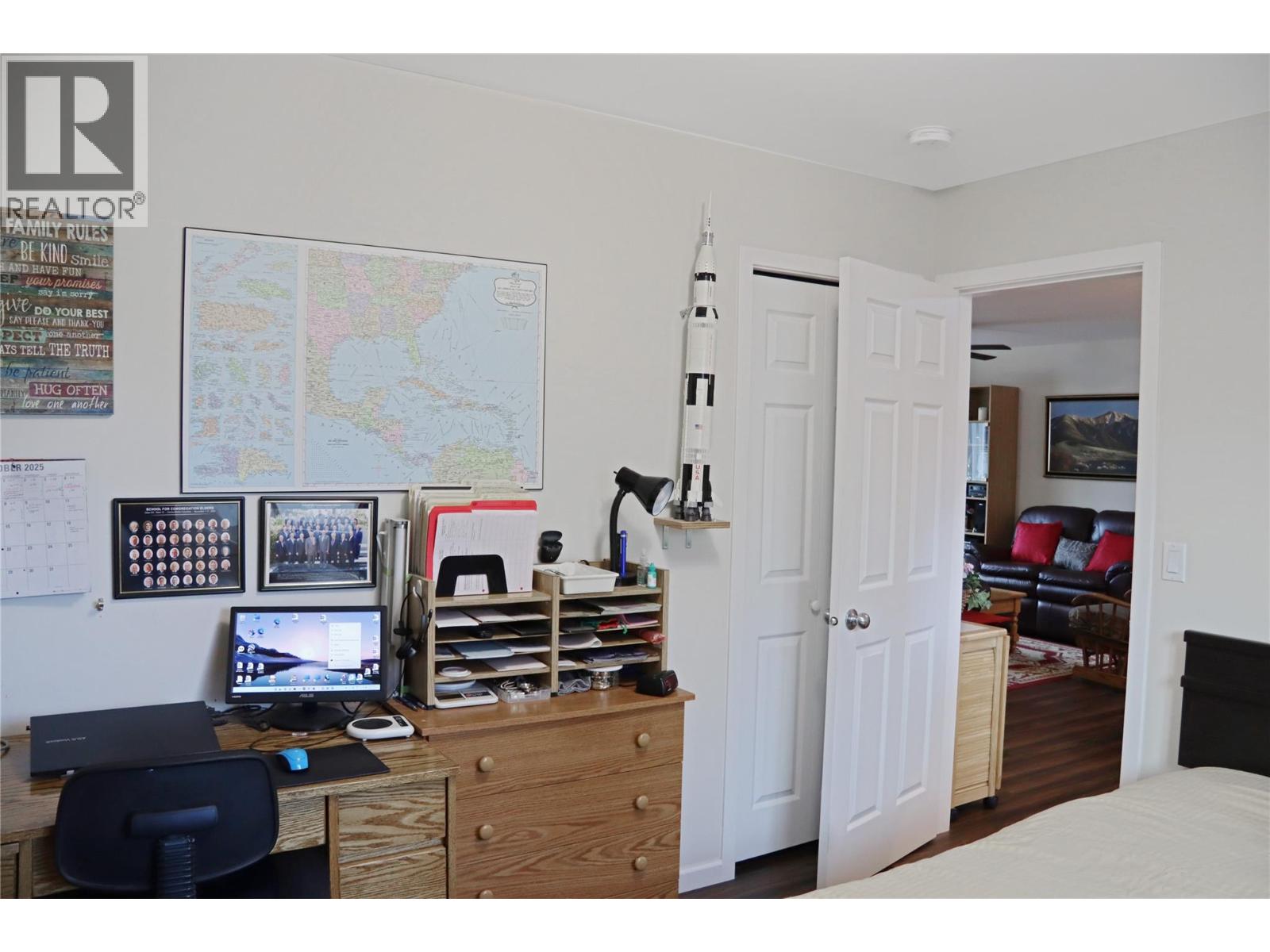 316 FENCHURCH Avenue, Princeton