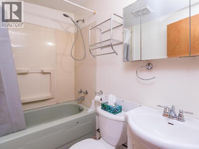8-7 PROSPECTOR ROAD - 11
