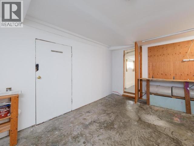 8-7 PROSPECTOR ROAD - 18