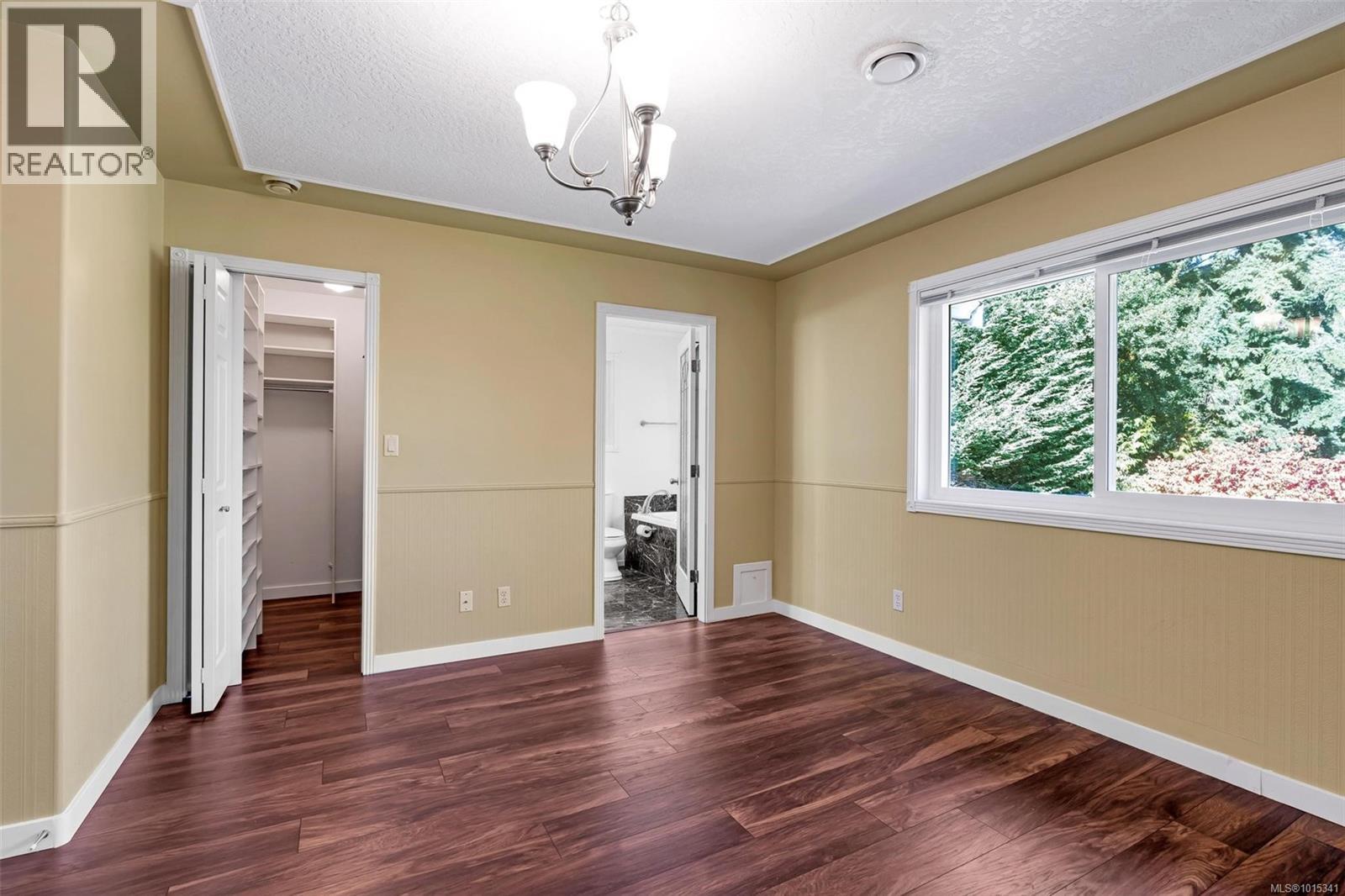  796 Worthington Place, Saanich