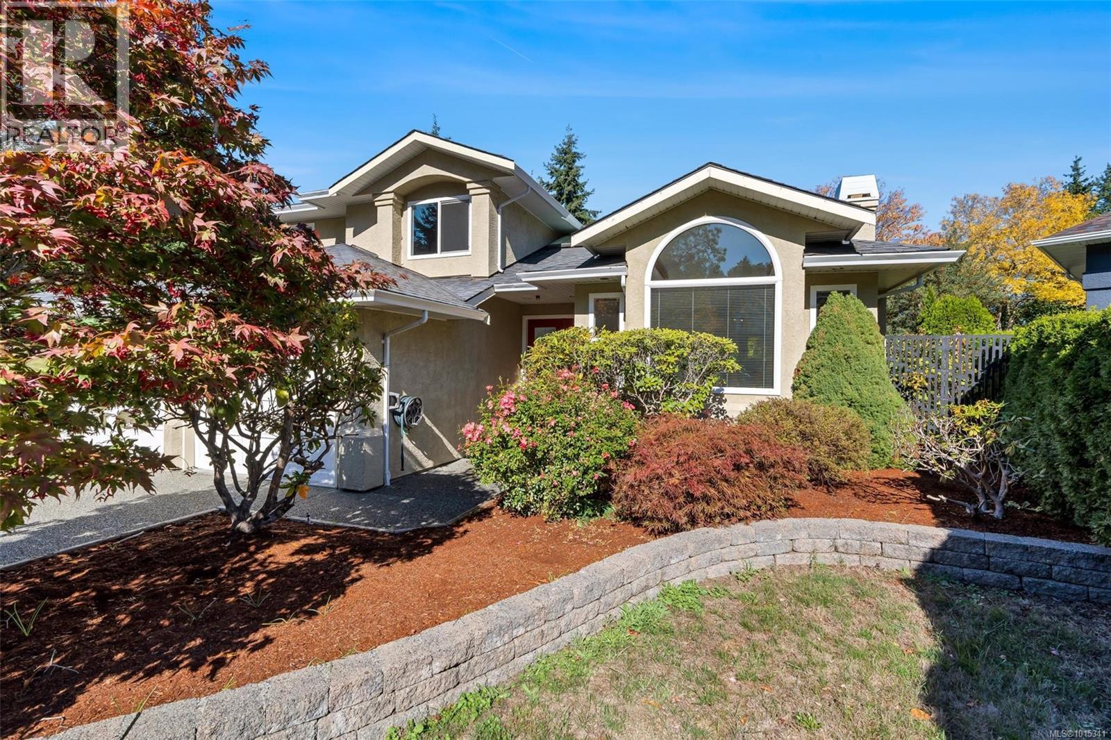  796 Worthington Place, Saanich