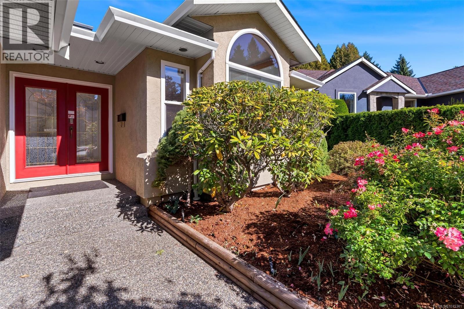  796 Worthington Place, Saanich