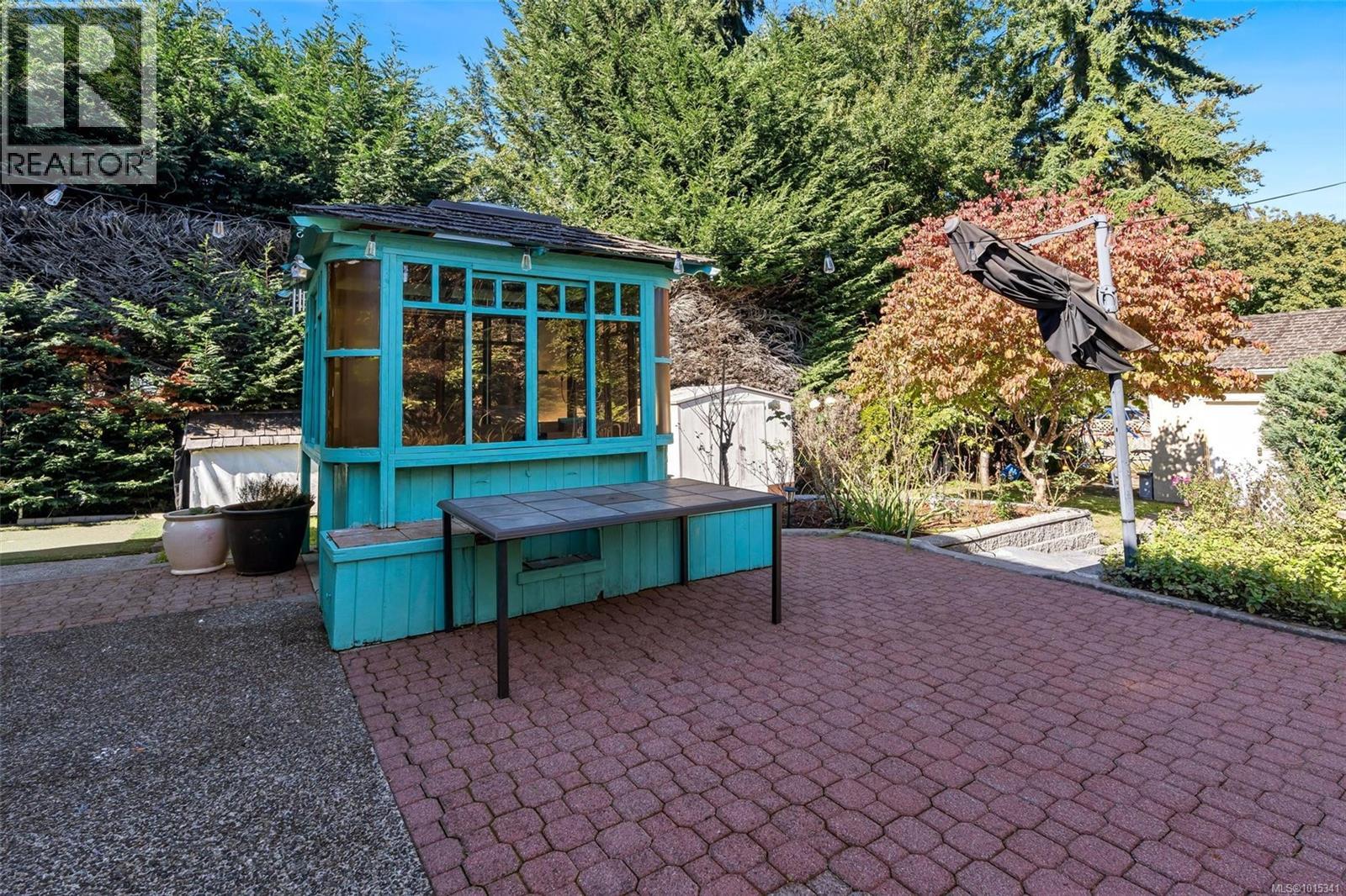  796 Worthington Place, Saanich