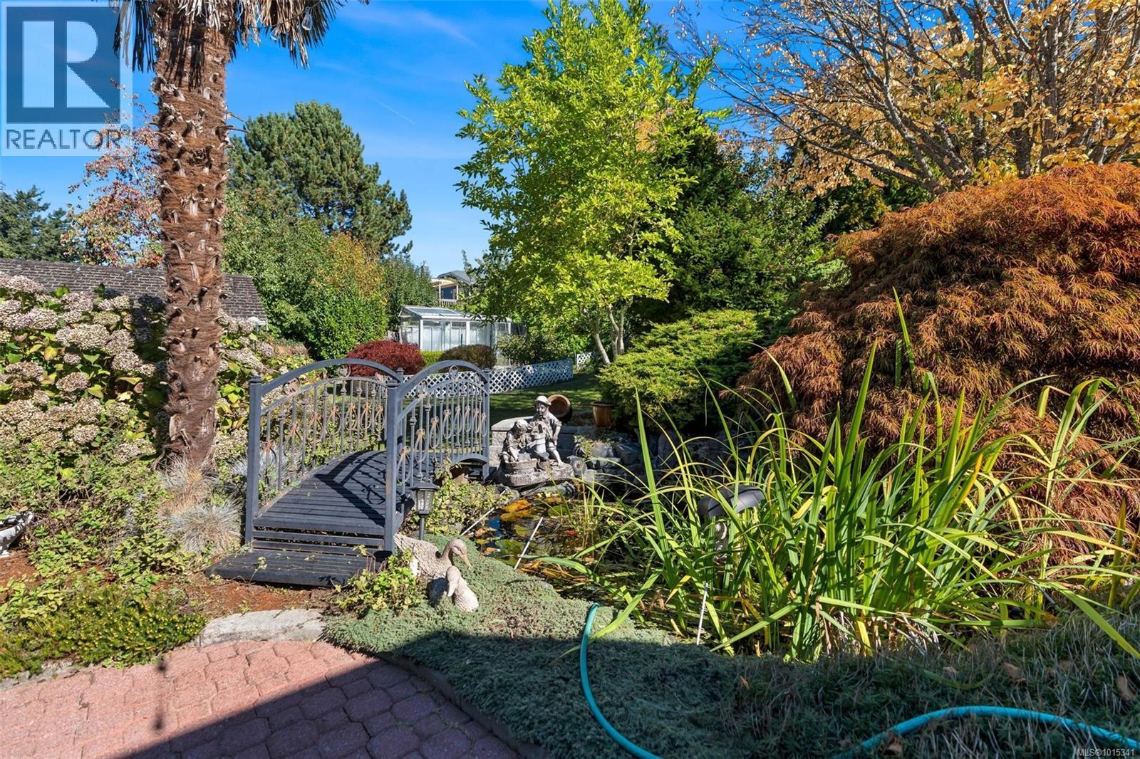  796 Worthington Place, Saanich