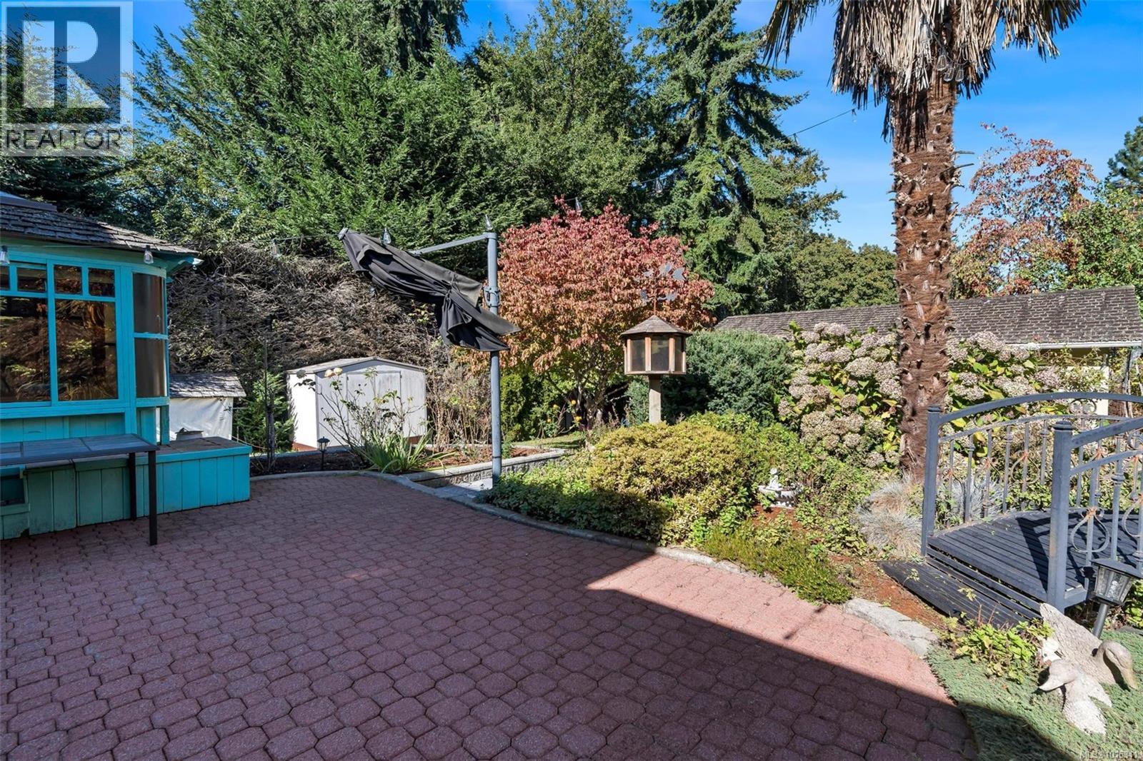  796 Worthington Place, Saanich