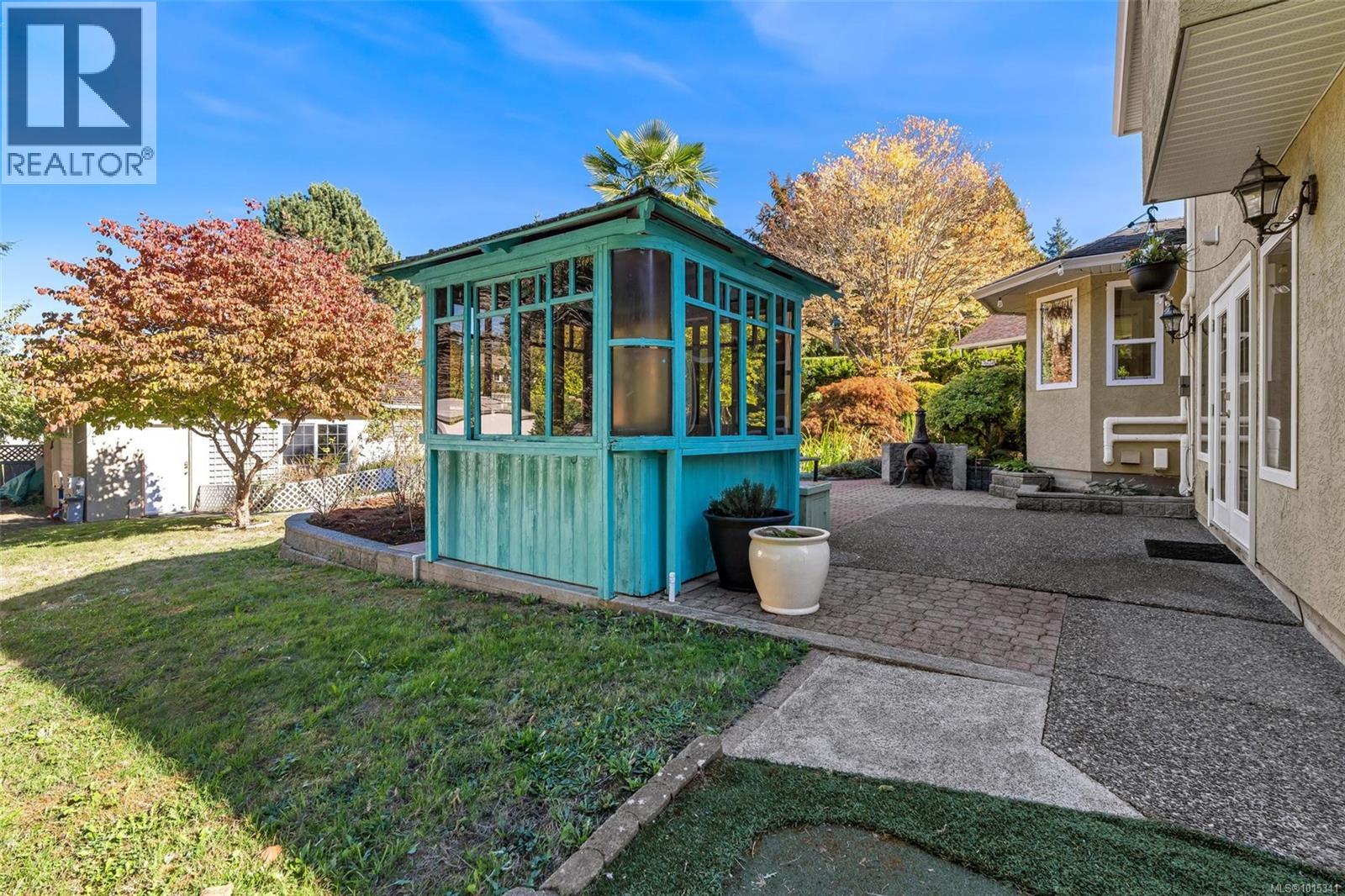  796 Worthington Place, Saanich