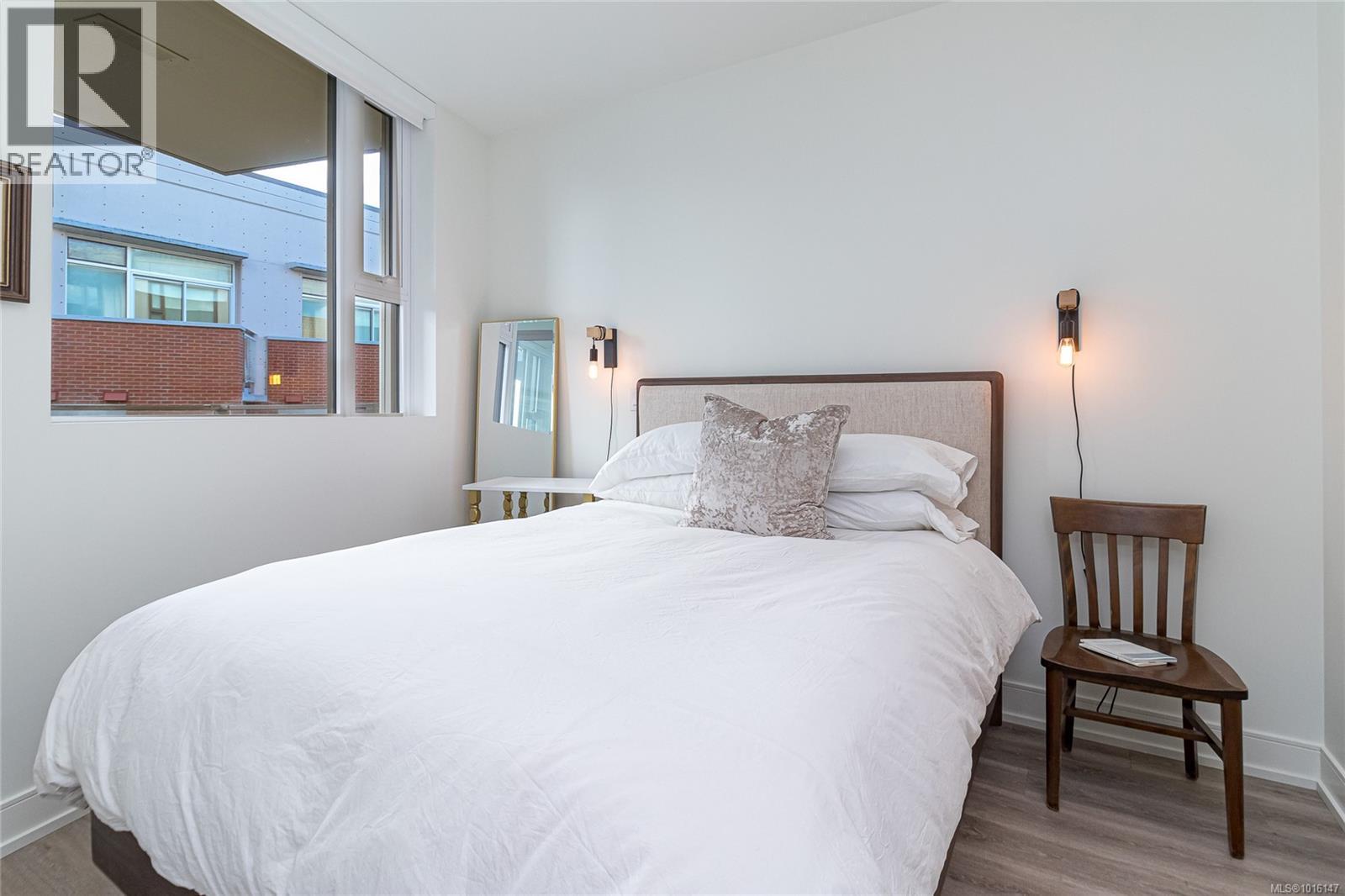 816 1628 Store Street, Victoria