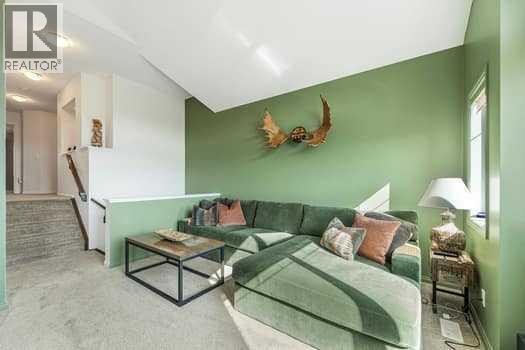 204 Paint Horse Drive, Cochrane