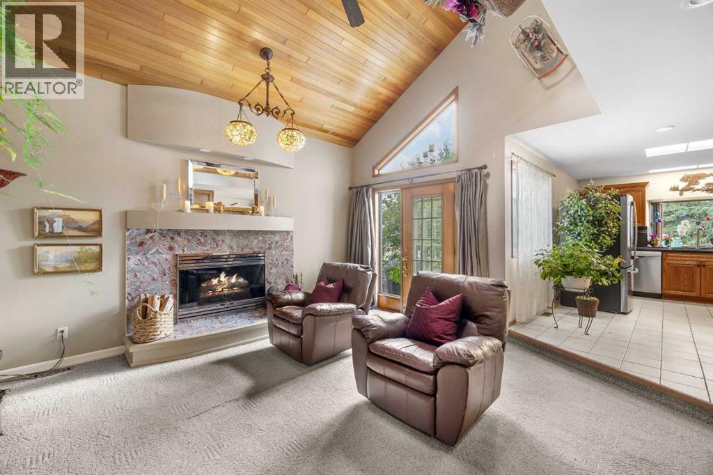 Single Family House for Sale in  Bernard Drive NW Beddington Heights Calgary 