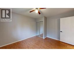 835 Spruce Avenue, 100 Mile House, BC V0K2E0 Photo 16