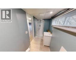 835 Spruce Avenue, 100 Mile House, BC V0K2E0 Photo 21