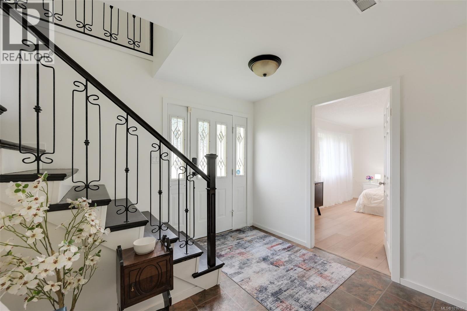  2874 Pickford Road, Colwood
