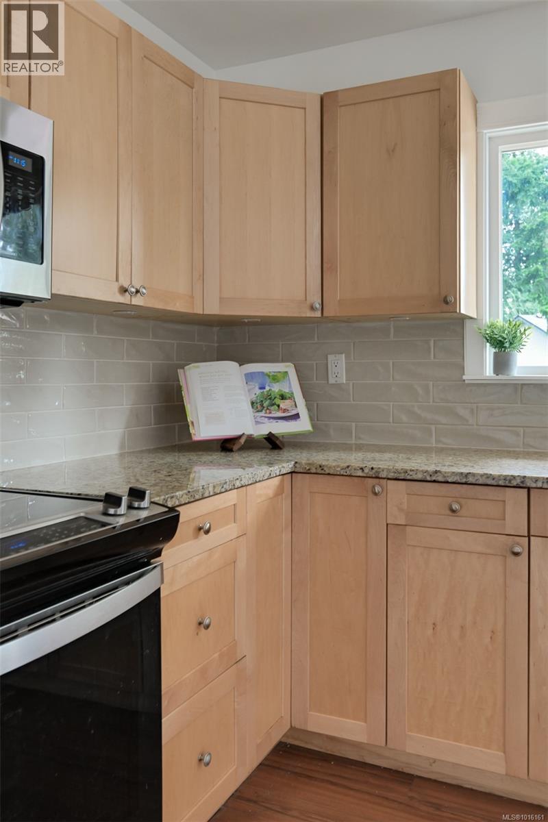  2874 Pickford Road, Colwood