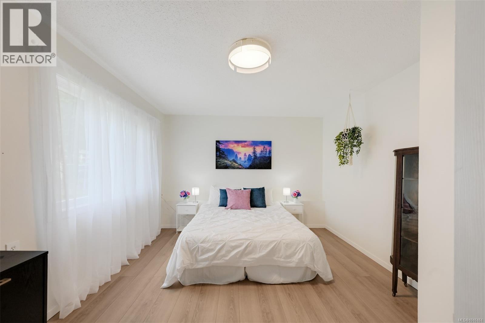  2874 Pickford Road, Colwood